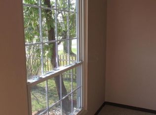 696 Fern Dr, Delaware, OH 43015