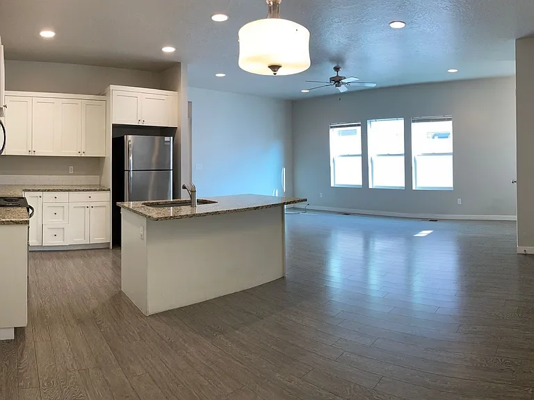 2119 Ison Ct #102 — Photo 3