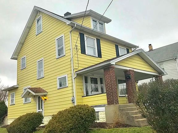 3rd image of 2103 Manhattan Ave