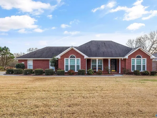 116 Kimberly Lou Blvd, Huntsville, AL 35811