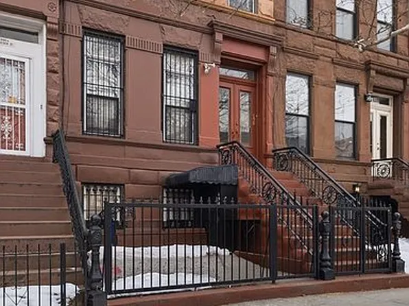 690 Hancock St, Brooklyn, NY 11233