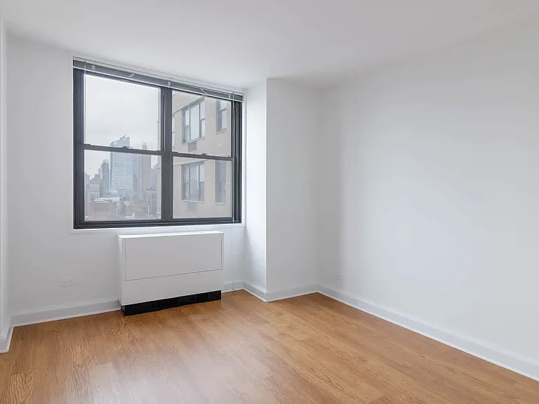 240 E 27th St #25A — Photo 26