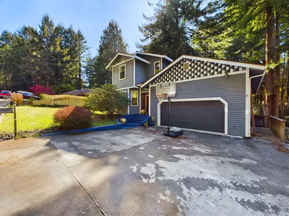 3481 McMillan Dr, Arcata, CA 95521
