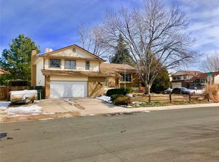 590 S Laredo Cir, Aurora, CO 80017