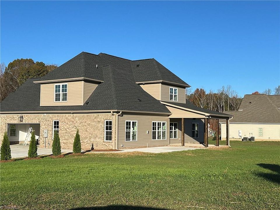 2nd image of 116 Eagle Ln