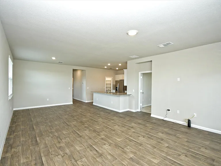 413 Rainmaker Ln — Photo 9