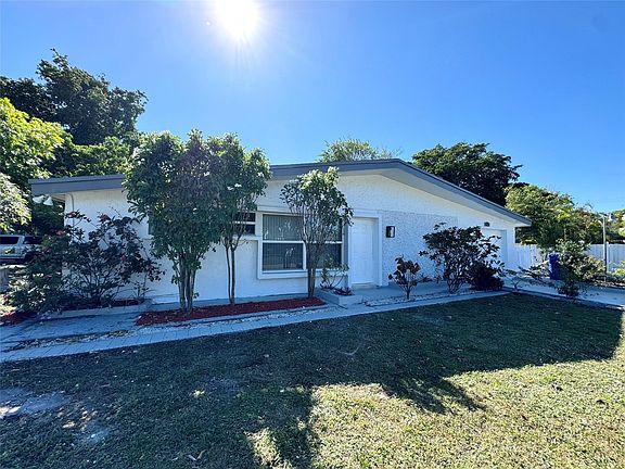 2nd image of 1143 Wyoming Avenue