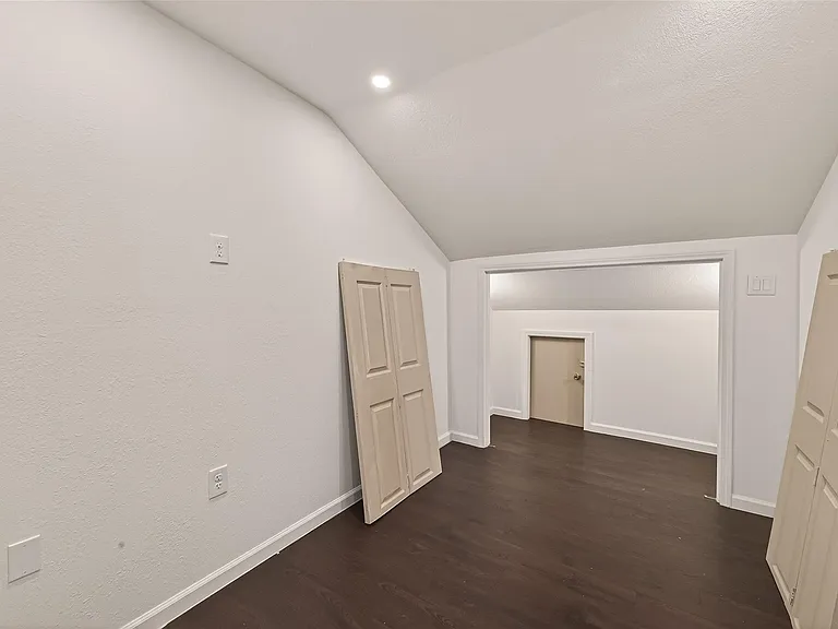 1706 Cooper Bluff Ct — Photo 25
