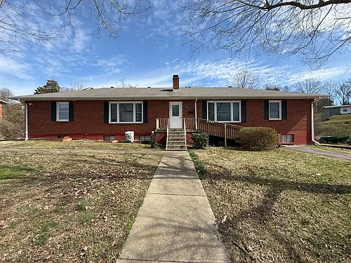109B Duke St Photo 1