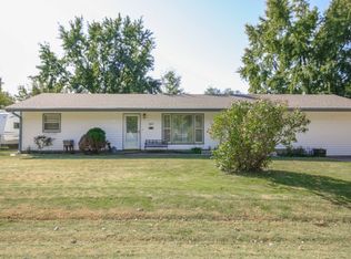 513 W 1st St, Udall, KS 67146