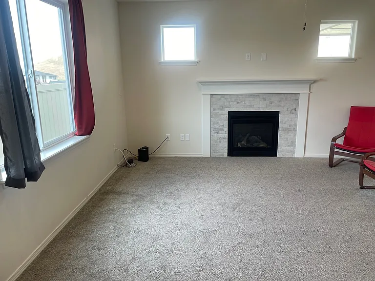 200 Rio Bravo St — Photo 4