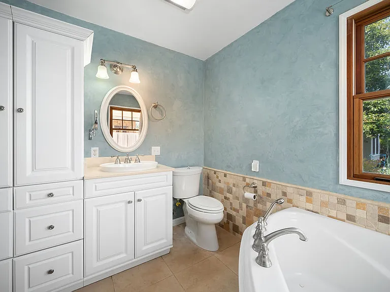 2525 Gail Pl — Photo 24