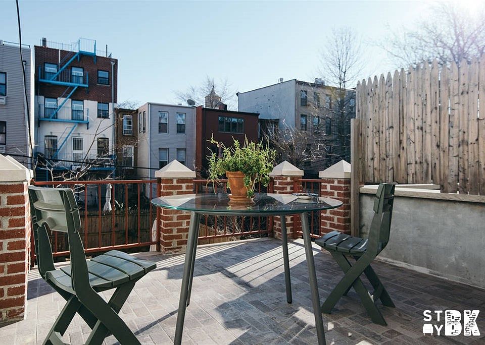 1st image of 158 Putnam Ave APT 1