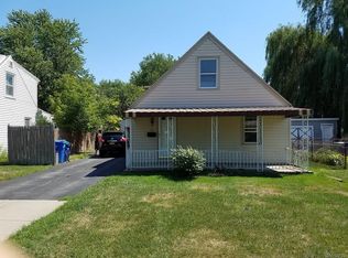 557 Sweet Home Rd, Amherst, NY 14226