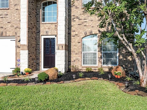 5th image of 2213 Zavalla Dr