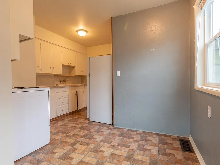 9572 N Calhoun Ave #A — Photo 6