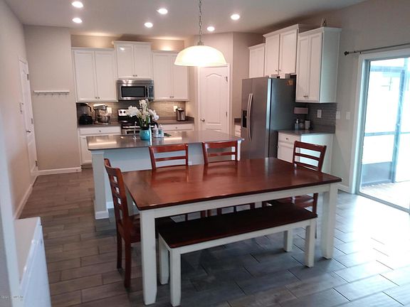 4th image of 1403 Kendall Dr