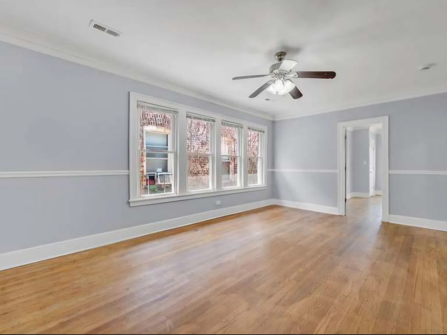 7725 S Laflin St — Photo 3