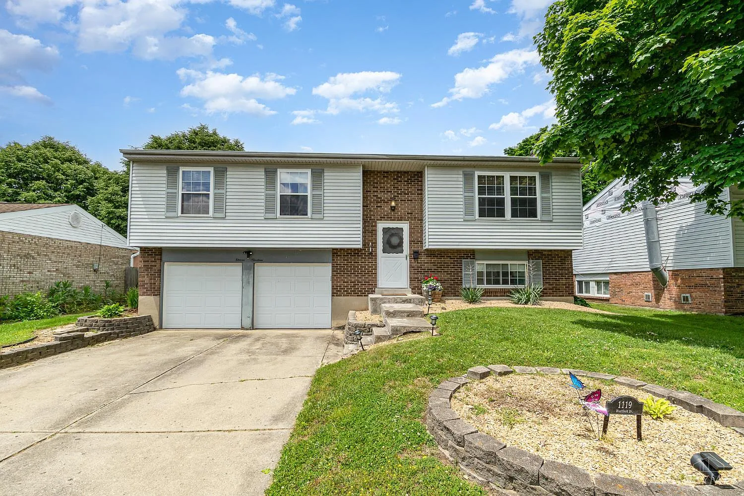 1119 Westfield Dr photo 1