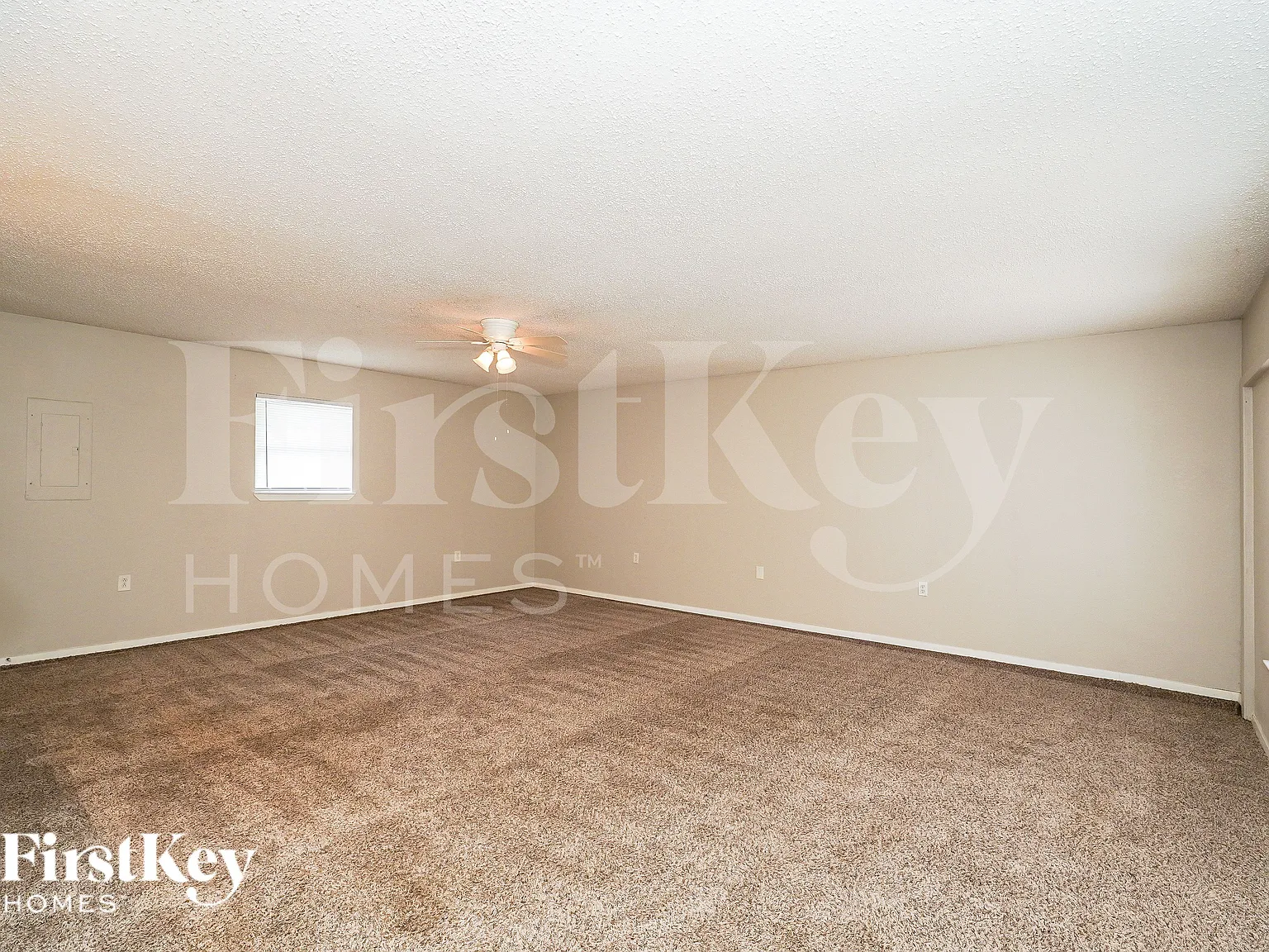 3 bed, 2.0 bath, 2228 sqft, $2,195 — Photo 2