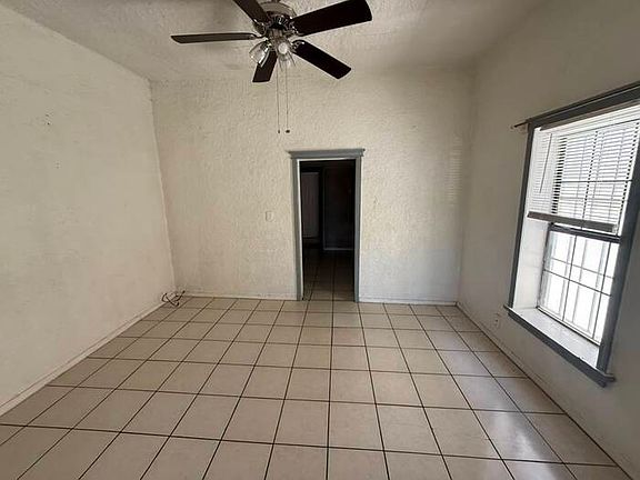 3rd image of 834 E 5th St