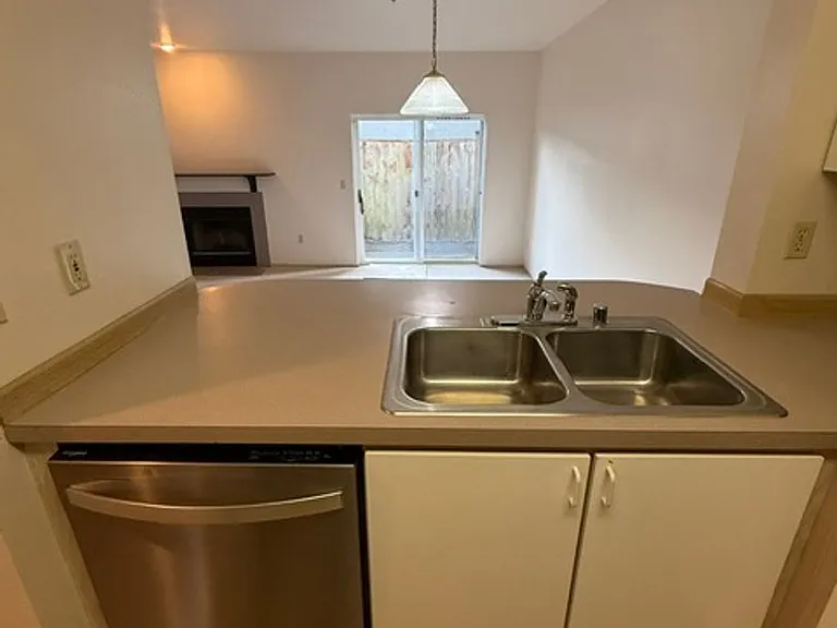 Griffin 12-Plex — Photo 7