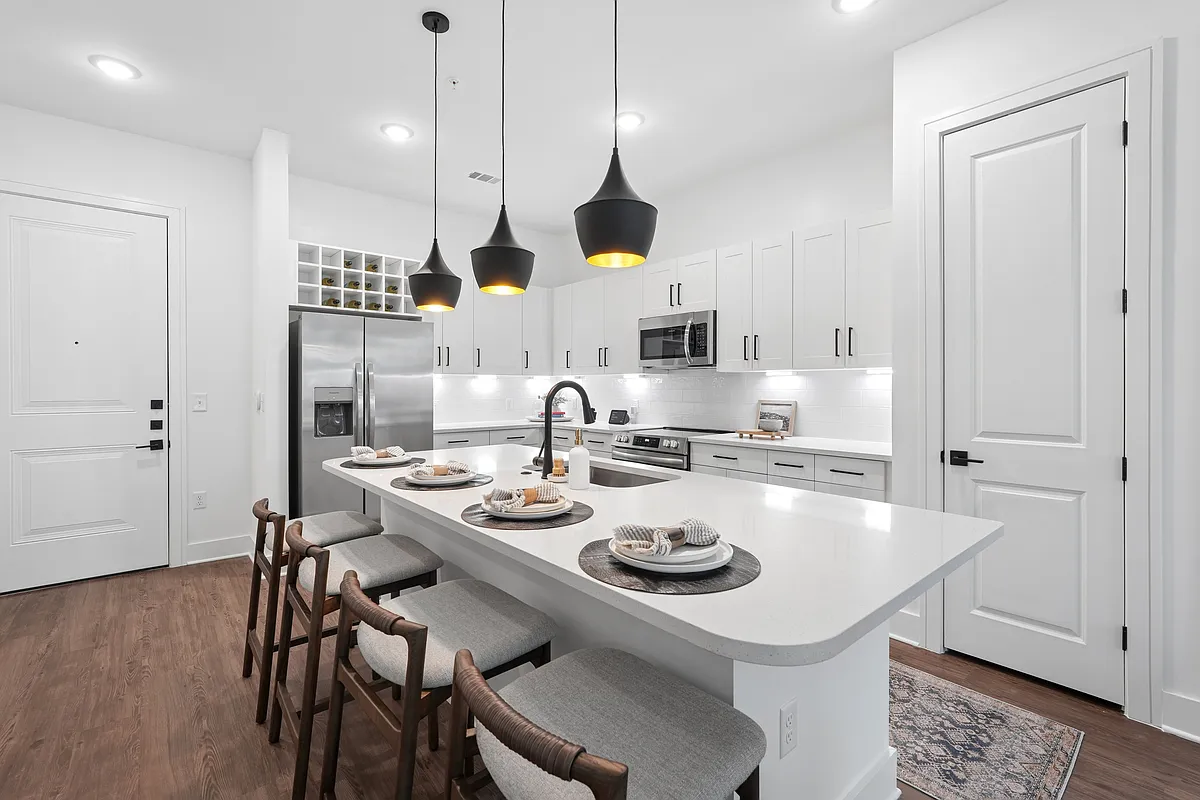 Kitchen with Quartz Countertop and Stainless Steel Appliances - Forayna Davis Park