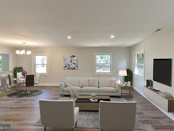 5th image of 104 Plumtree Ln