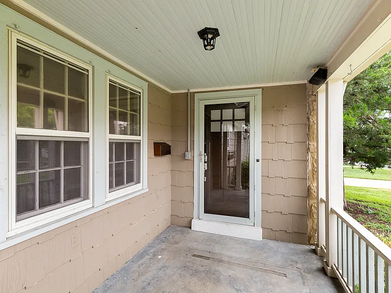 7915 Jarboe St — Photo 3
