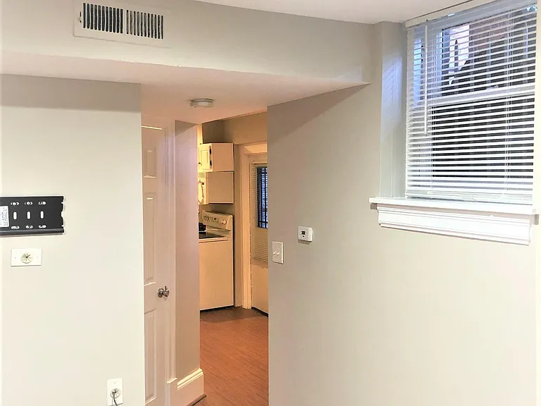 1730 New Hampshire Ave NW #8 — Photo 6
