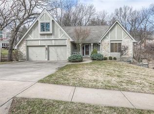 7608 Richards Dr, Shawnee, KS 66216