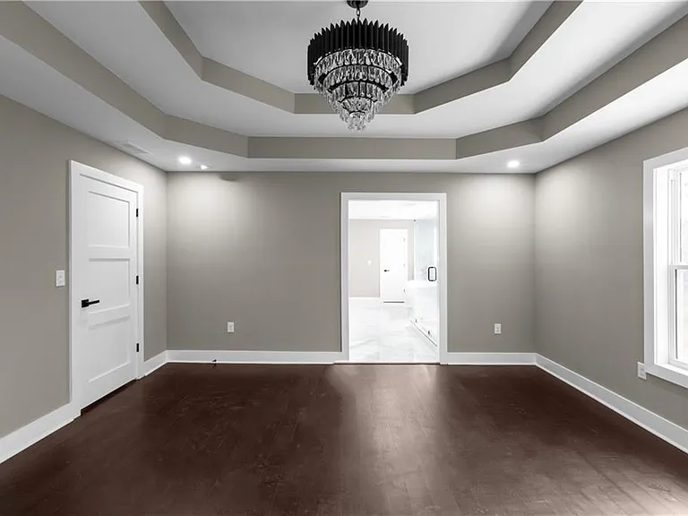 7530 Spalding Ln — Photo 32