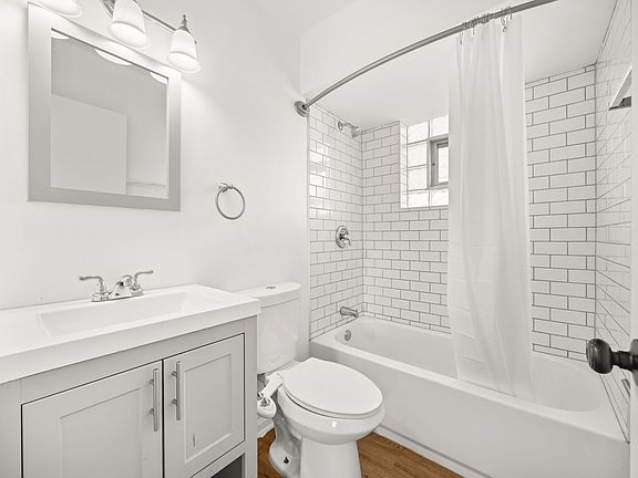 4th image of 6811A Pershing Rd APT 4