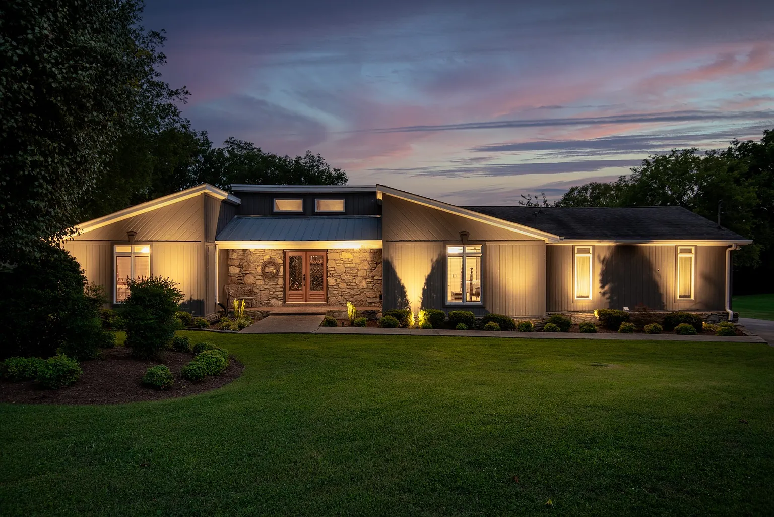 146 Allen Dr photo 1