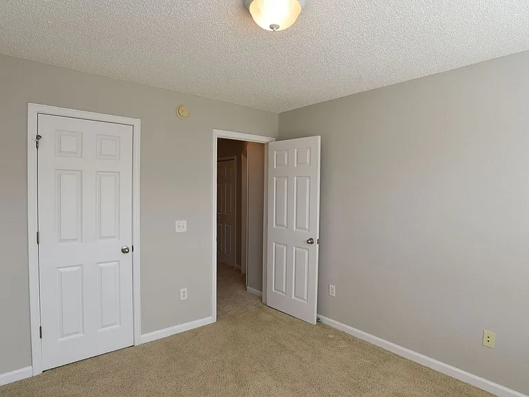 1020 Canyon Oak Loop — Photo 2