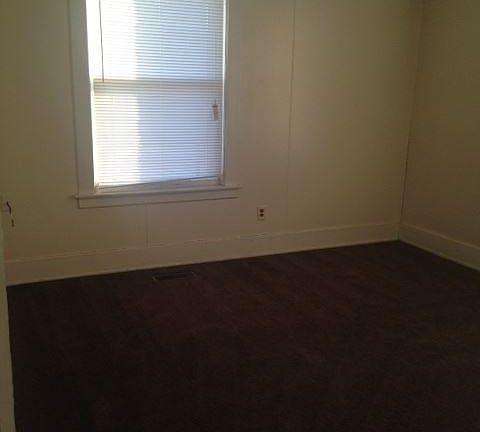 4th image of 1949 Central Ave APT B