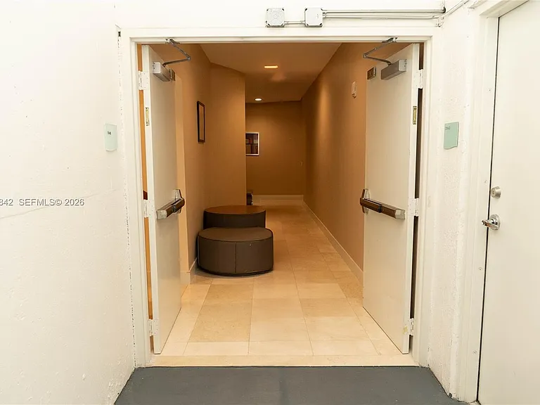150 Sunny Isles Blvd #Townhouse 1-403 — Photo 3