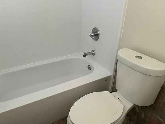 3rd image of 4310 54th St APT 306