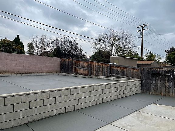 5th image of 2755 Chiquita Ln