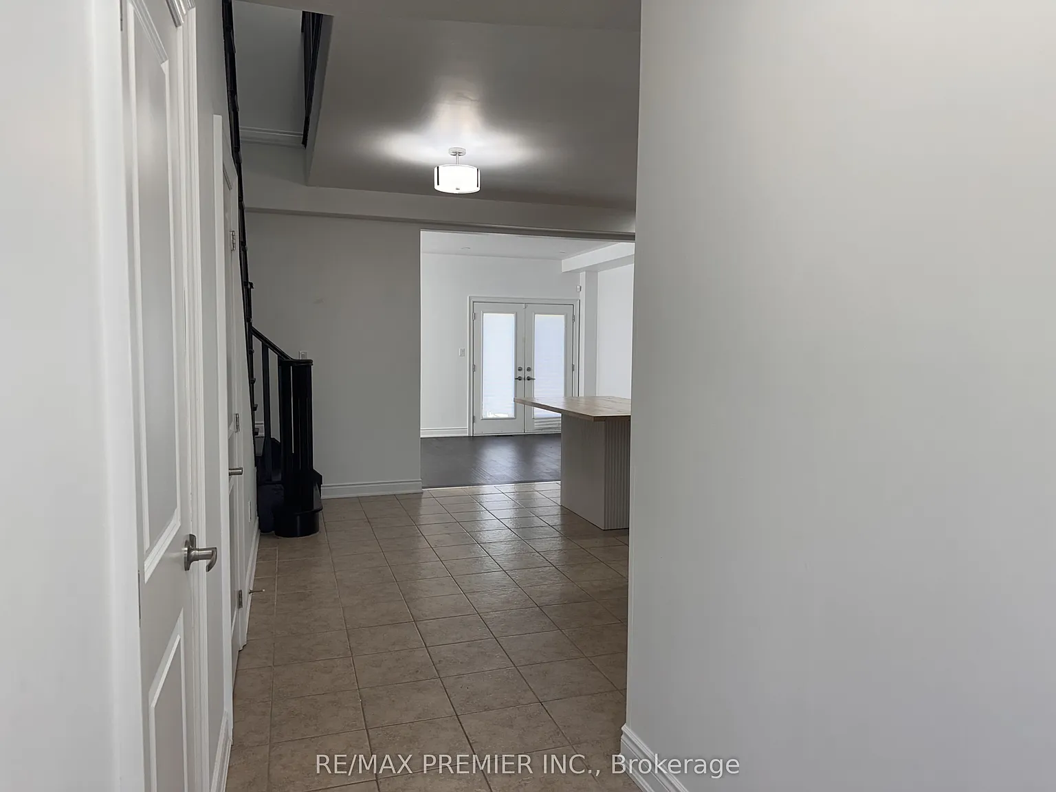 3 bed, $2,800 — Photo 2