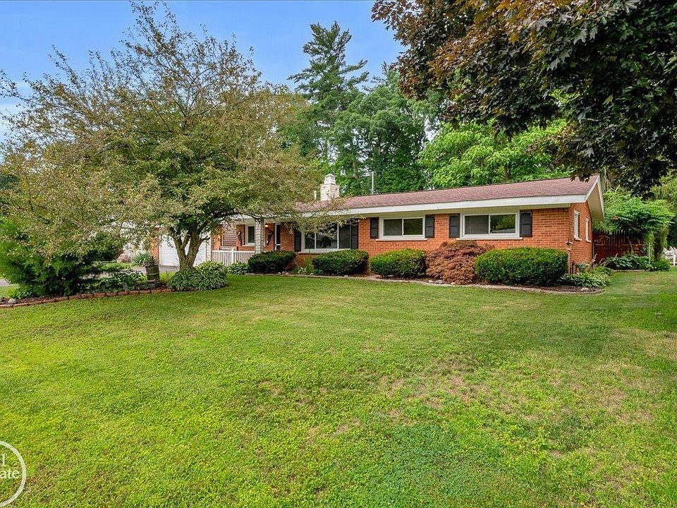 1st image of 52161 Brentwood Dr