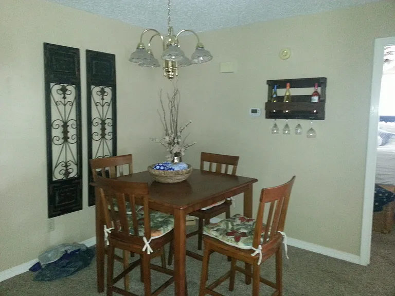 48 Meadow Creek Dr — Photo 5
