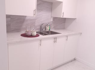 38 Haynes Ave, Saint Catharines, ON L2R 3Z1