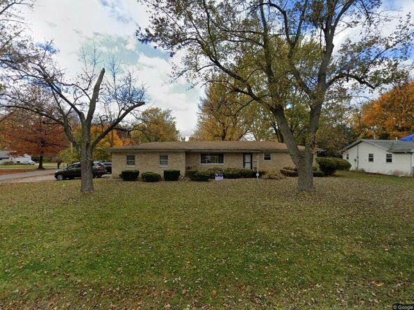 6905 Bradford Dr