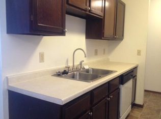 14295 Valley View Rd APT 103, Eden Prairie, MN 55344