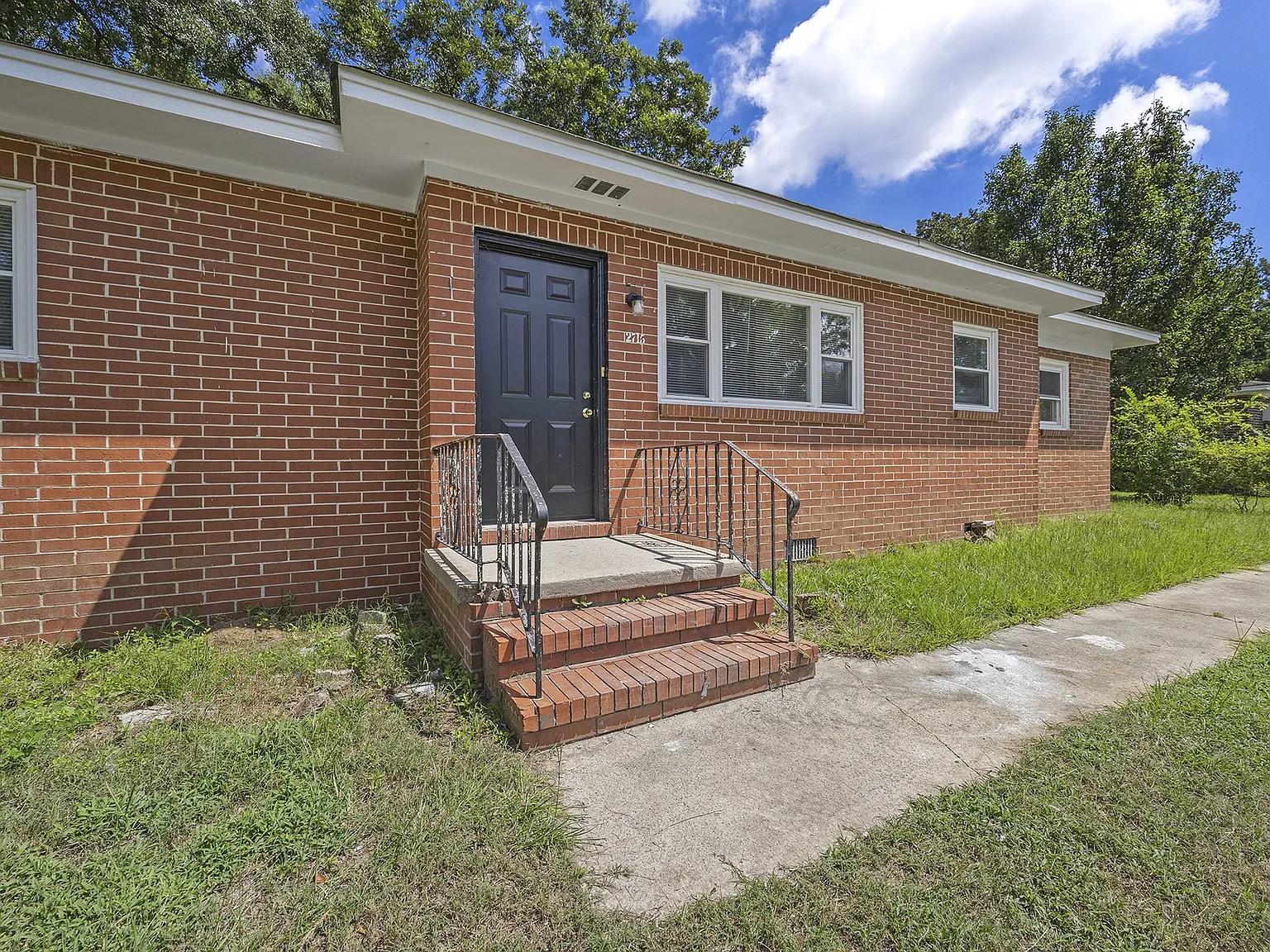 4 bed, 1622 sqft, $1,700 — Photo 2
