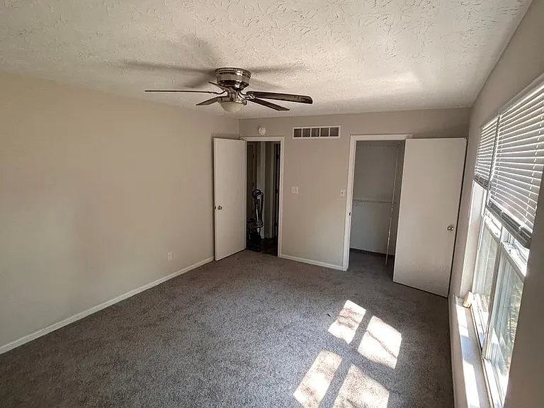 562 Covedale Ave — Photo 5