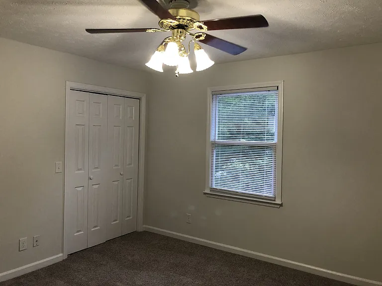 514 Fisk Rd — Photo 10