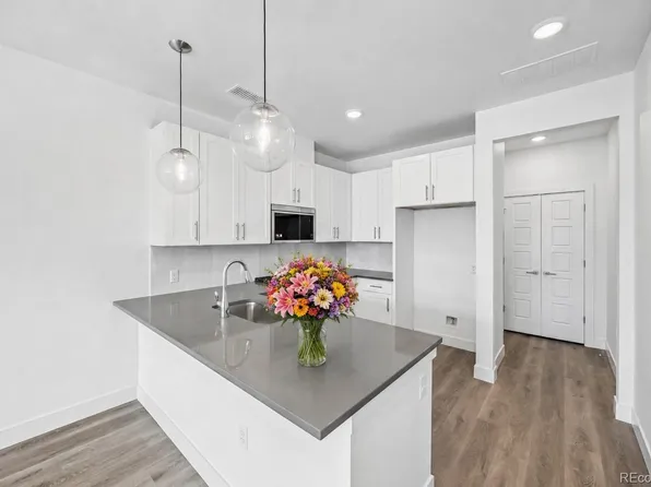 6959 E Lowry Blvd, Denver, CO 80230