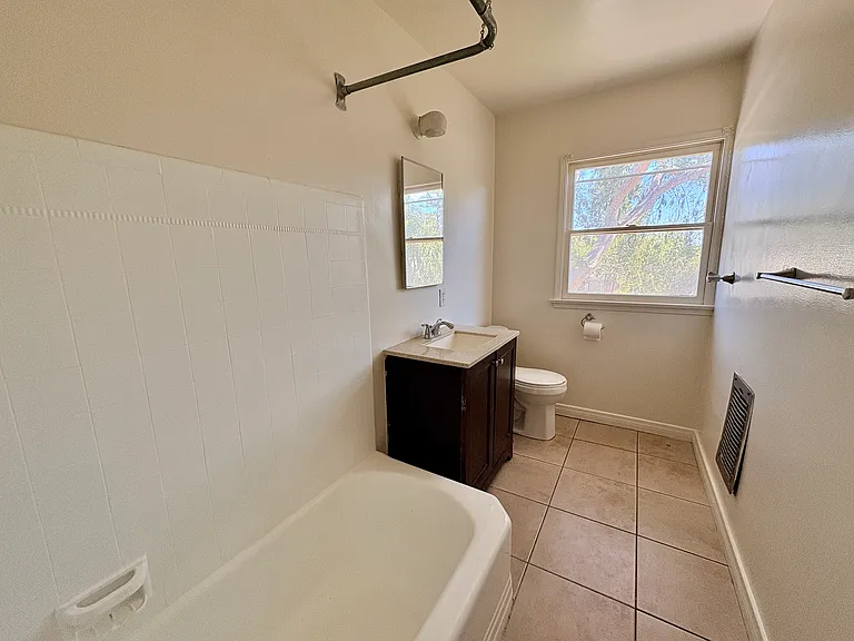 448 Grinnell Dr #448 — Photo 5